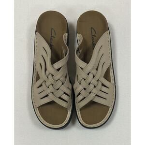 Clarks Sandals Womens 8M Slide Crisscross Straps Comfort 79121 Beige Leather